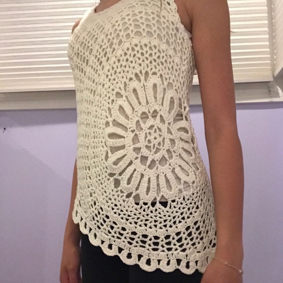 Aeropostale Tops - AEROPASTALE PS.KIDS white crochet flower tank top